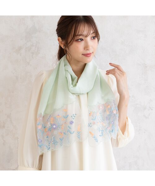 Rose Tiara / ローズティアラ マフラー・ショール・スヌード・ストール | オーガンジー切替刺繍ストール | 詳細2