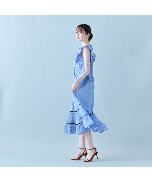 ★お値下げ★ローズティアラワンピース ひざ丈 ストライプ細見え 42 XL 美品 ローズティアラ ひざ丈ワンピース ビジュー付 ストライプ 42 XL