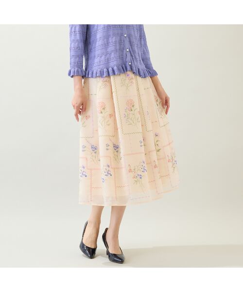 Rose Tiara / ローズティアラ ミニ・ひざ丈スカート | 【セットアップ対応】パネル風刺繍スカート | 詳細1