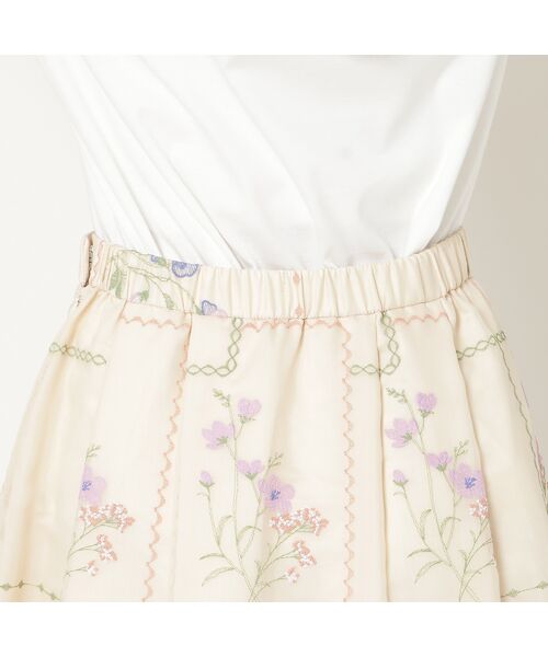 Rose Tiara / ローズティアラ ミニ・ひざ丈スカート | 【セットアップ対応】パネル風刺繍スカート | 詳細14