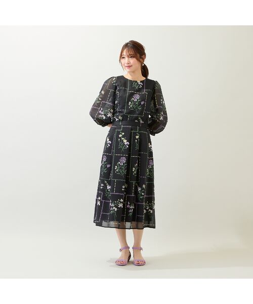 Rose Tiara / ローズティアラ ミニ・ひざ丈スカート | 【セットアップ対応】パネル風刺繍スカート | 詳細8