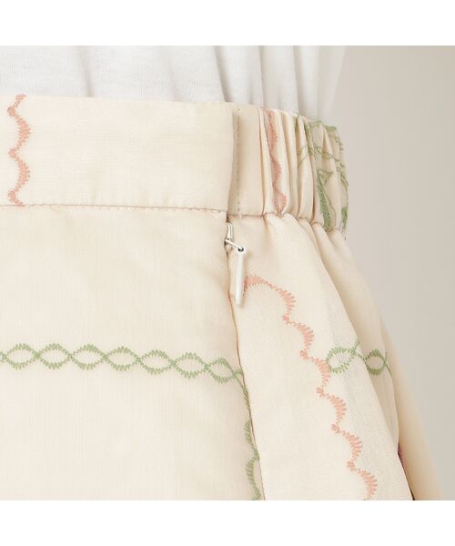 Rose Tiara / ローズティアラ ミニ・ひざ丈スカート | 【セットアップ対応】パネル風刺繍スカート | 詳細13