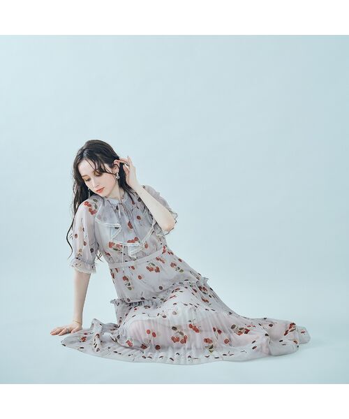セール】 チェリープリントプリーツワンピース （ミニ丈・ひざ丈