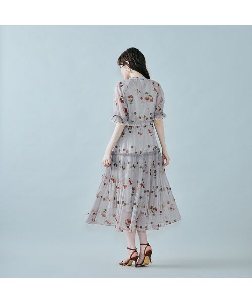 セール】 チェリープリントプリーツワンピース （ミニ丈・ひざ丈