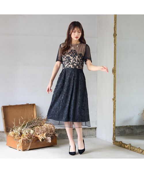 Rose Tiara / ローズティアラ ミニ丈・ひざ丈ワンピース | 【美シルエット】ドットチュール刺繍ワンピース | 詳細1