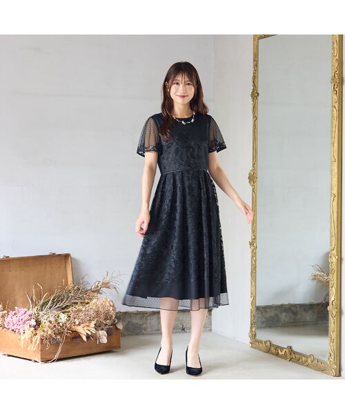 Rose Tiara / ローズティアラ ミニ丈・ひざ丈ワンピース | 【美シルエット】ドットチュール刺繍ワンピース | 詳細5