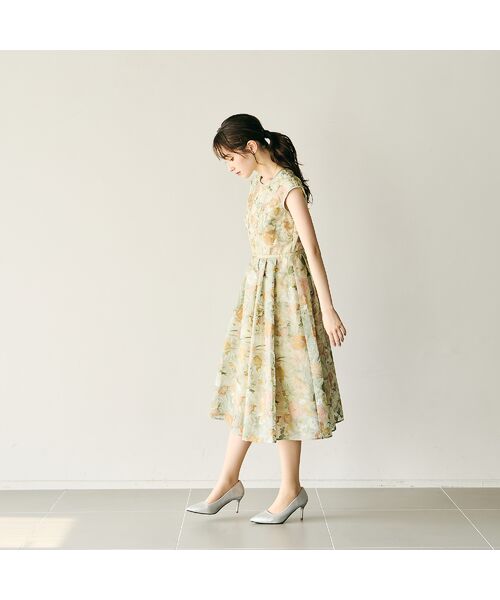 Rose Tiara / ローズティアラ ミニ丈・ひざ丈ワンピース | アールヌーボー調刺繍ワンピース | 詳細5