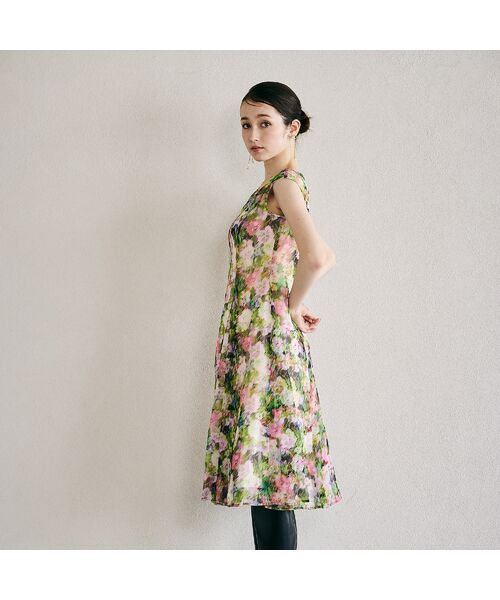 Rose Tiara / ローズティアラ ミニ丈・ひざ丈ワンピース | 8枚接ぎ美シルエットシンプルワンピース | 詳細2