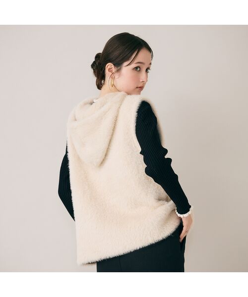 Rose Tiara / ローズティアラ ベスト | フェザーニットジレ | 詳細2