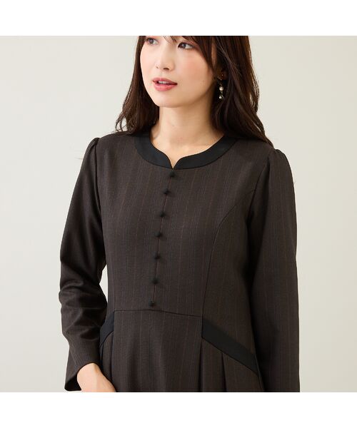 Rose Tiara / ローズティアラ ミニ丈・ひざ丈ワンピース | 【吸湿発熱/毛玉になりにくい】配色切替クラシカルワンピース | 詳細4