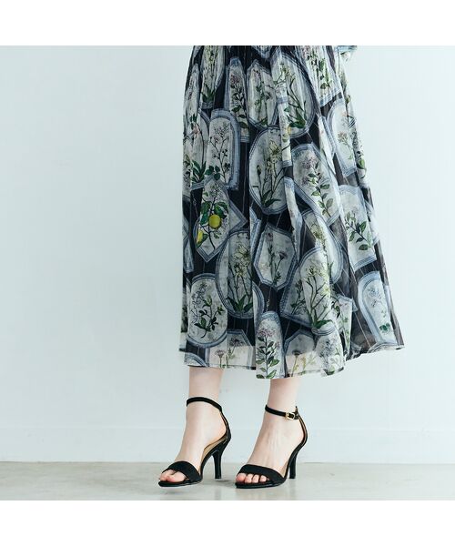 Rose Tiara / ローズティアラ ミニ・ひざ丈スカート | フラワーフレームプリントプリーツスカート | 詳細5