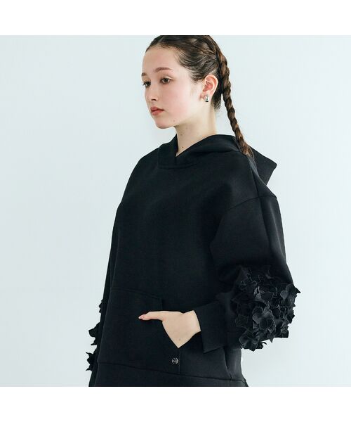Rose Tiara / ローズティアラ パーカー | フラワーモチーフ付きパーカー（ブラック）
