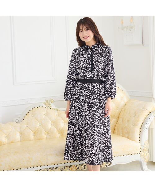 Rose Tiara / ローズティアラ ミニ・ひざ丈スカート | 【セットアップ対応】フラワーパターンフレアスカート | 詳細1