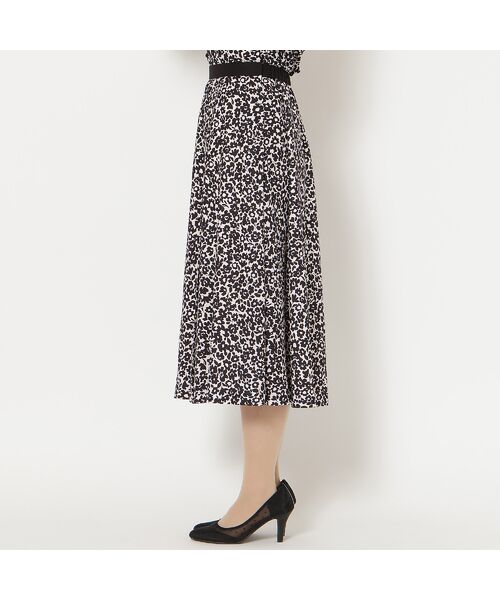 Rose Tiara / ローズティアラ ミニ・ひざ丈スカート | 【セットアップ対応】フラワーパターンフレアスカート | 詳細4