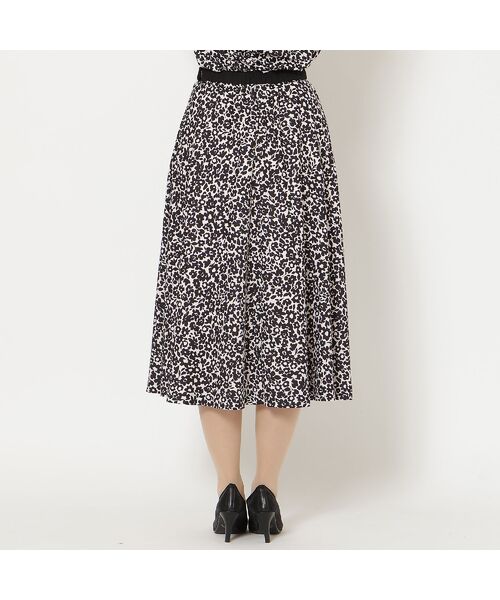 Rose Tiara / ローズティアラ ミニ・ひざ丈スカート | 【セットアップ対応】フラワーパターンフレアスカート | 詳細5