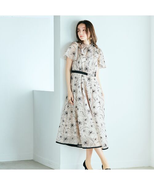 Rose Tiara / ローズティアラ ミニ丈・ひざ丈ワンピース | シアー刺繍バイカラーワンピース | 詳細1