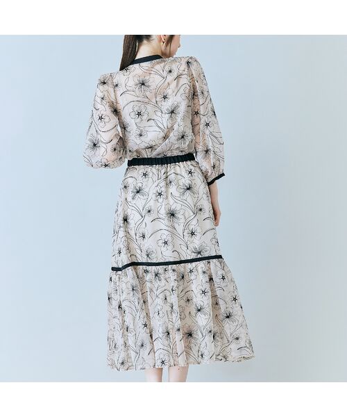 Rose Tiara / ローズティアラ ミニ・ひざ丈スカート | シアー刺繍バイカラーティアードスカート | 詳細2