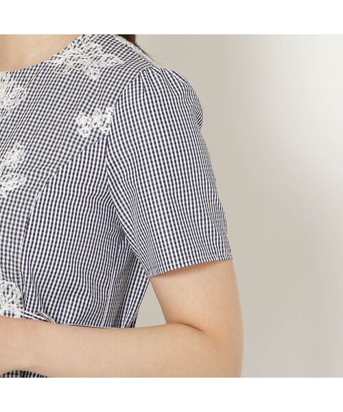 Rose Tiara / ローズティアラ ミニ丈・ひざ丈ワンピース | リボンベルト付きフラワー刺繍チェックワンピース | 詳細9