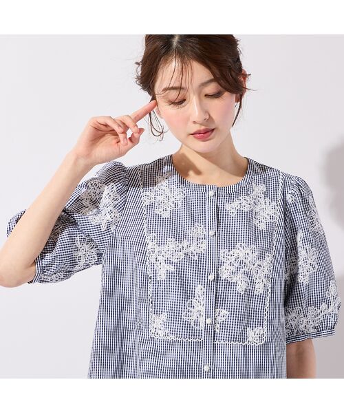 Rose Tiara / ローズティアラ シャツ・ブラウス | ギンガムチェック刺繍パフスリーブブラウス（ブラック）