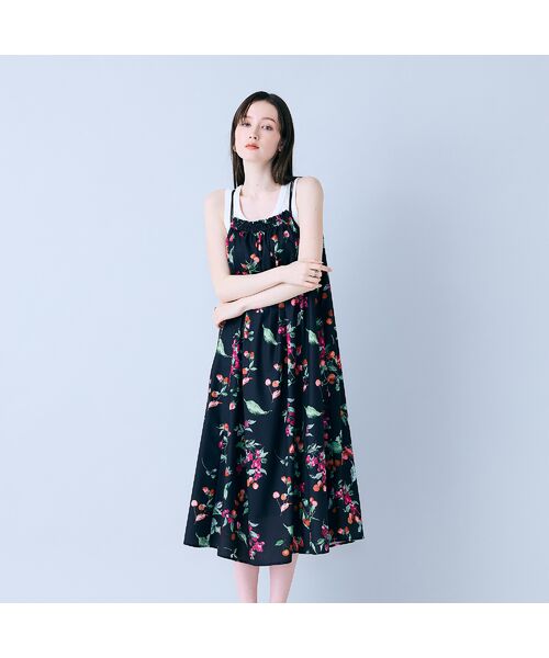 Rose Tiara / ローズティアラ ミニ丈・ひざ丈ワンピース | チェリープリントキャミソールドレス（ブラック）