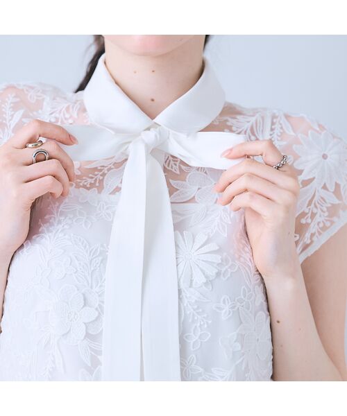 Rose Tiara / ローズティアラ シャツ・ブラウス | 刺繍レースボウタイ付きシャツブラウス | 詳細1