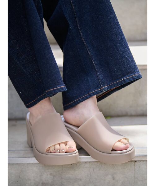 Rouge vif la cle/ルージュ・ヴィフ ラクレ 【CROCS / クロックス】BROOKLYN HEEL / ブルックリン スラ ベージュ 7 Rouge vif la cle/ルージュ・ヴィフ ラクレ 【CROCS / クロックス】BROOKLYN HEEL / ブルックリン スラ ベージュ 7