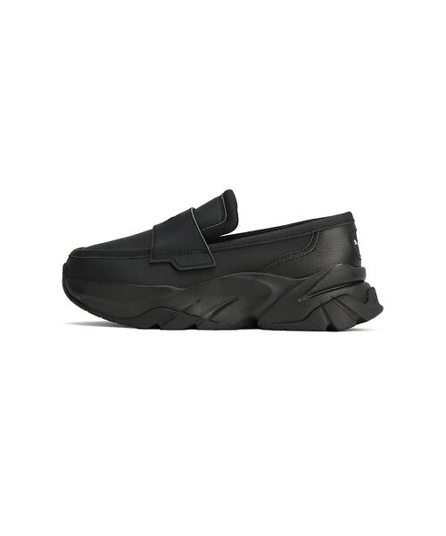 【新品・未使用】PUMA ブラック ローファー 厚底 22.5 センチ Puma Women's Loafer 