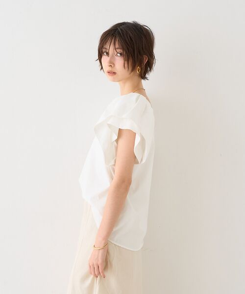 【一部店舗限定】Vネックボリュームスリーブブラウス 一部店舗限定】Vネックボリュームスリーブブラウス｜ルージュ