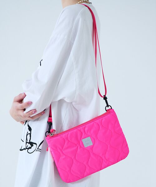 Rouge vif la cle / ルージュ・ヴィフ ラクレ メッセンジャーバッグ・ウエストポーチ | 【MIS/エムアイエス】ミリタリーキルトサコッシュ / 2WAY【予約】（ピンク）