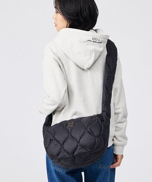 Rouge vif la cle / ルージュ・ヴィフ ラクレ ショルダーバッグ | 【TAION / タイオン】バナナショルダー ダウンバッグM / ソフトシェル | 詳細2