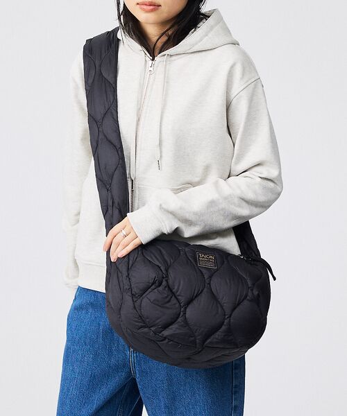 Rouge vif la cle / ルージュ・ヴィフ ラクレ ショルダーバッグ | 【TAION / タイオン】バナナショルダー ダウンバッグM / ソフトシェル | 詳細3