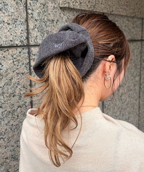 Rouge vif la cle / ルージュ・ヴィフ ラクレ ヘアアクセサリー | 【heyep／ヘイップ】ニットロゴシュシュ KNIT LOGO SCRUNCHI | 詳細2