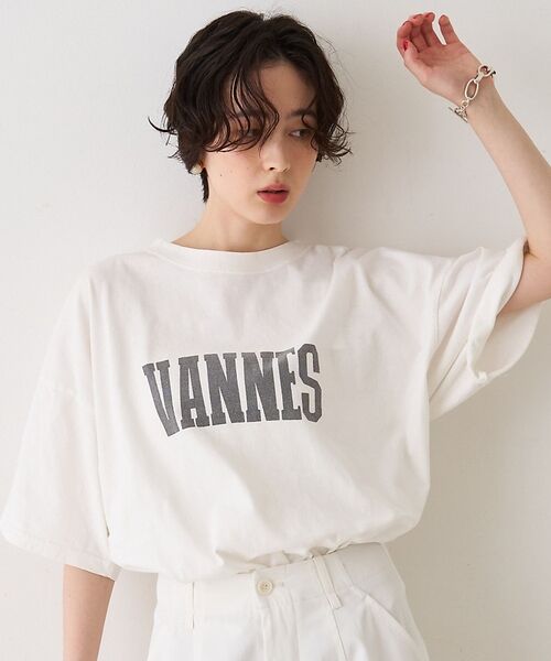 Rouge vif la cle / ルージュ・ヴィフ ラクレ Tシャツ | 【REMI RELIEF/レミレリーフ】別注 VANNES ロゴTEE/Tシャツ（アイボリー）