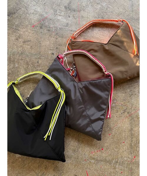 Rouge vif la cle / ルージュ・ヴィフ ラクレ ショルダーバッグ | 【cheek/チーク】ネオンハンドルトライアングルショルダー/C26002/ワン | 詳細28