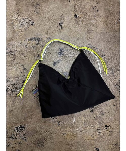 Rouge vif la cle / ルージュ・ヴィフ ラクレ ショルダーバッグ | 【cheek/チーク】ネオンハンドルトライアングルショルダー/C26002/ワン（ブラック）