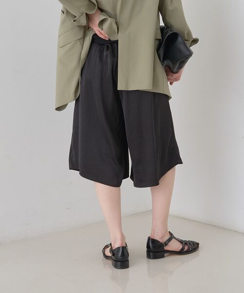 Rouge vif la cle / ルージュ・ヴィフ ラクレ ショート・ハーフ・半端丈パンツ | シックサテンハーフパンツ/ワイドキュロット/ウエストゴム | 詳細7