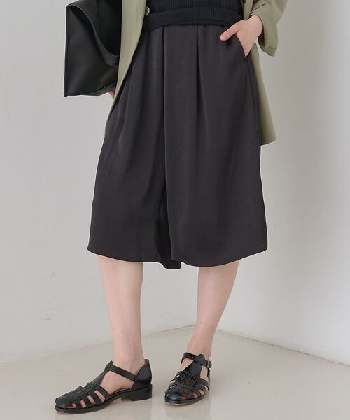 Rouge vif la cle / ルージュ・ヴィフ ラクレ ショート・ハーフ・半端丈パンツ | シックサテンハーフパンツ/ワイドキュロット/ウエストゴム（ブラック）