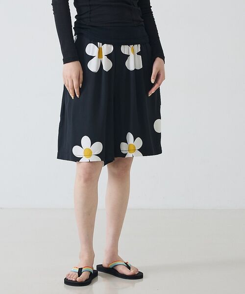 Rouge vif la cle / ルージュ・ヴィフ ラクレ ショート・ハーフ・半端丈パンツ | 【SUNNY SPORTS/サニースポーツ】花柄半パン/printed 2par（ブラック系その他1）