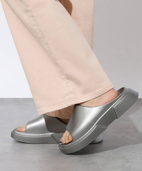 Rouge vif la cle / ルージュ・ヴィフ ラクレ サンダル | 【Paes/ペイズ】03タビ/ リカバリーサンダル/厚底/韓国/足袋【予約】（ブロンズ）