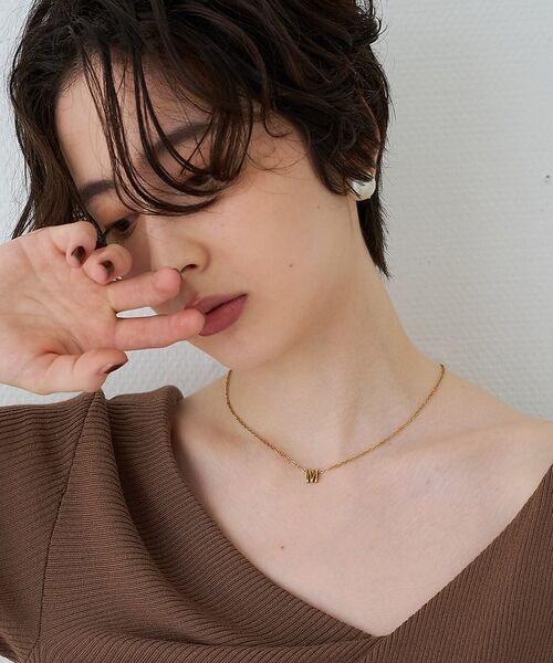 Rouge vif la cle / ルージュ・ヴィフ ラクレ ネックレス・ペンダント・チョーカー | 【PETIT MOMENTS/プティ・モーメント】「M」イニシャルモチーフネック | 詳細2
