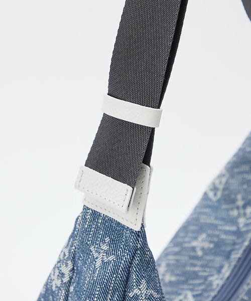 名品】ラウンドビッグショルダーバッグ［Denim jacquard