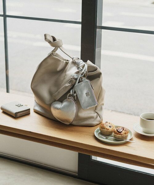 russet / ラシット その他小物 | カラビナ付き ソフトレザーマルチケース | 詳細11