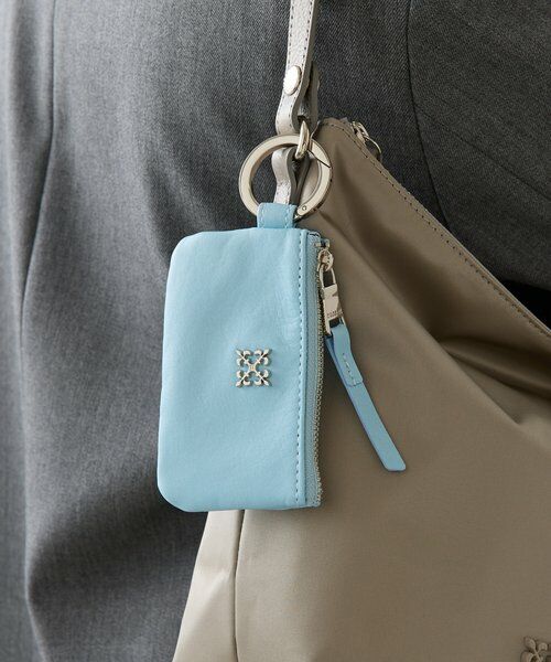 russet / ラシット その他小物 | カラビナ付き ソフトレザーマルチケース（サックスブルー）