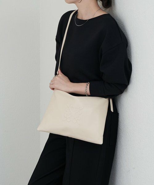 russet / ラシット ショルダーバッグ | エンボスモノグラムショルダーバッグ | 詳細5