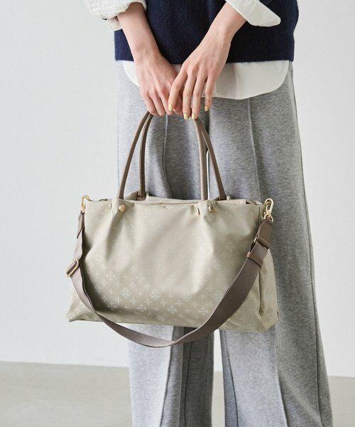 russet / ラシット トートバッグ | ナイロン三層2WAYトートバッグ （エクリュ）