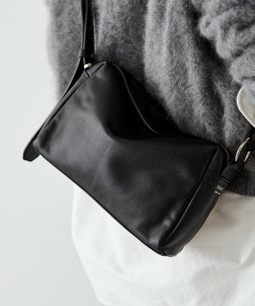 russet ラシット　ショルダーバッグ レザースクエアショルダーバッグ （ショルダーバッグ）｜russet