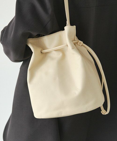 russet / ラシット ショルダーバッグ | レザー巾着バケットバッグ | 詳細4