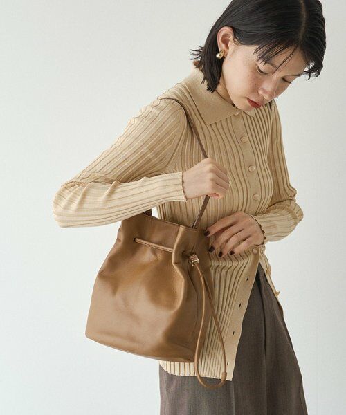 russet / ラシット ショルダーバッグ | レザー巾着バケットバッグ | 詳細23