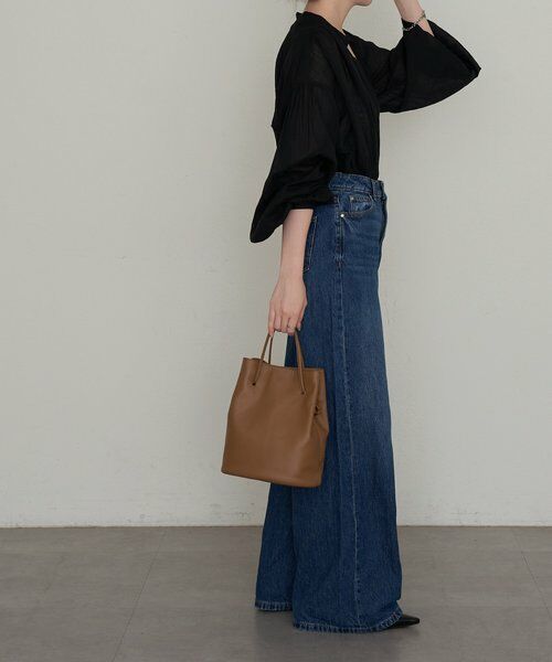 russet / ラシット ショルダーバッグ | レザー巾着バケットバッグ | 詳細25