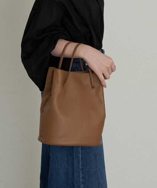 russet / ラシット ショルダーバッグ | レザー巾着バケットバッグ | 詳細28